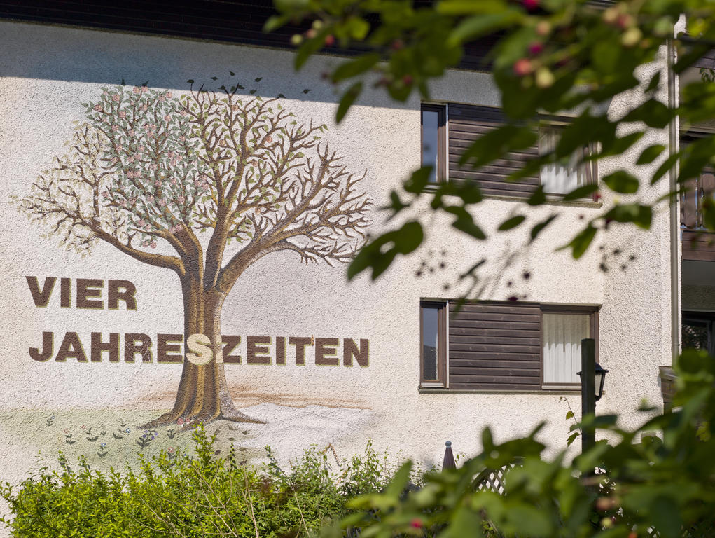 Hotel Garni Vier Jahreszeiten Bad Füssing Buitenkant foto
