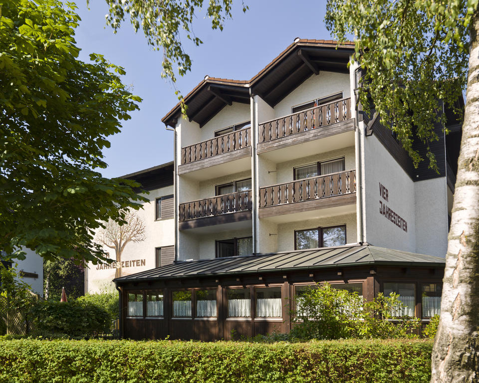 Hotel Garni Vier Jahreszeiten Bad Füssing Buitenkant foto